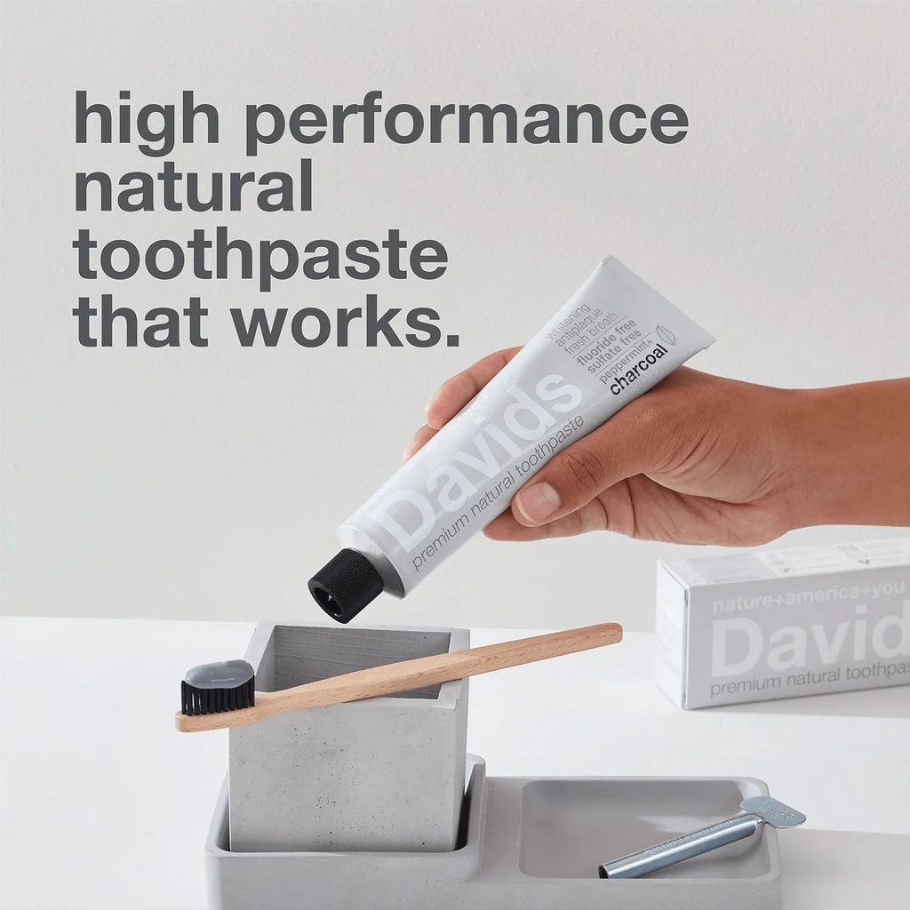 Davids premium toothpaste / charcoal+peppermint